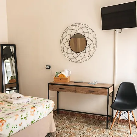 Alojamento de Acomodação e Pequeno-almoço Alfonsina Uggiano La Chiesa